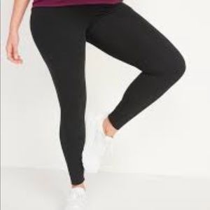 Old Navy Maternity active go dry leggings
